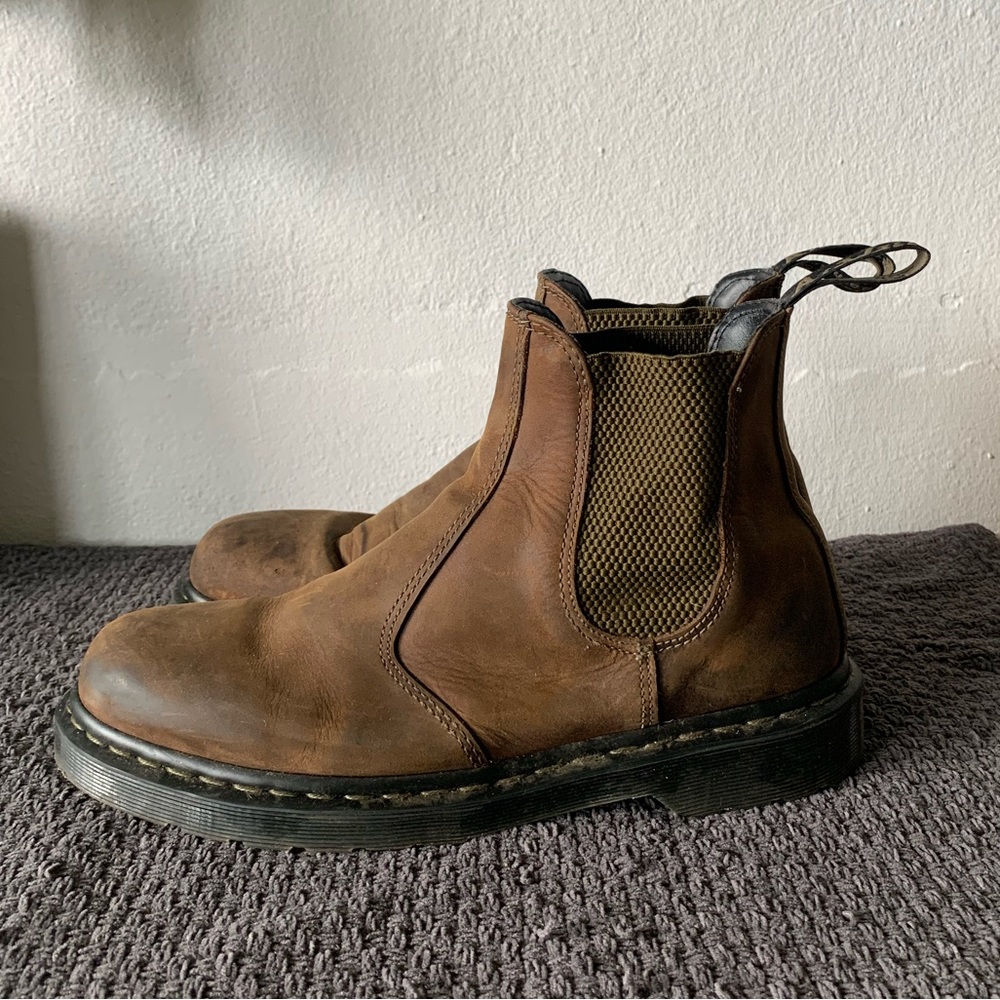 DR MARTENS